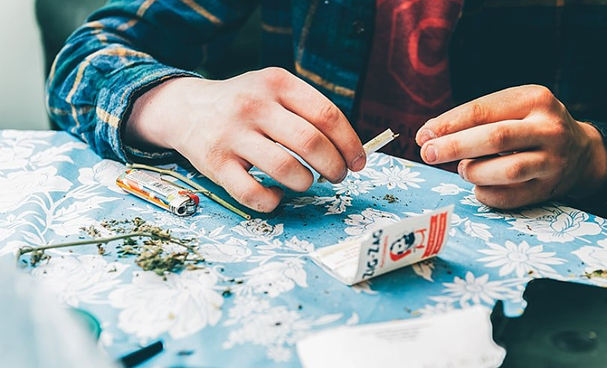 Le sevrage du cannabis: les symptômes et comment les gérer