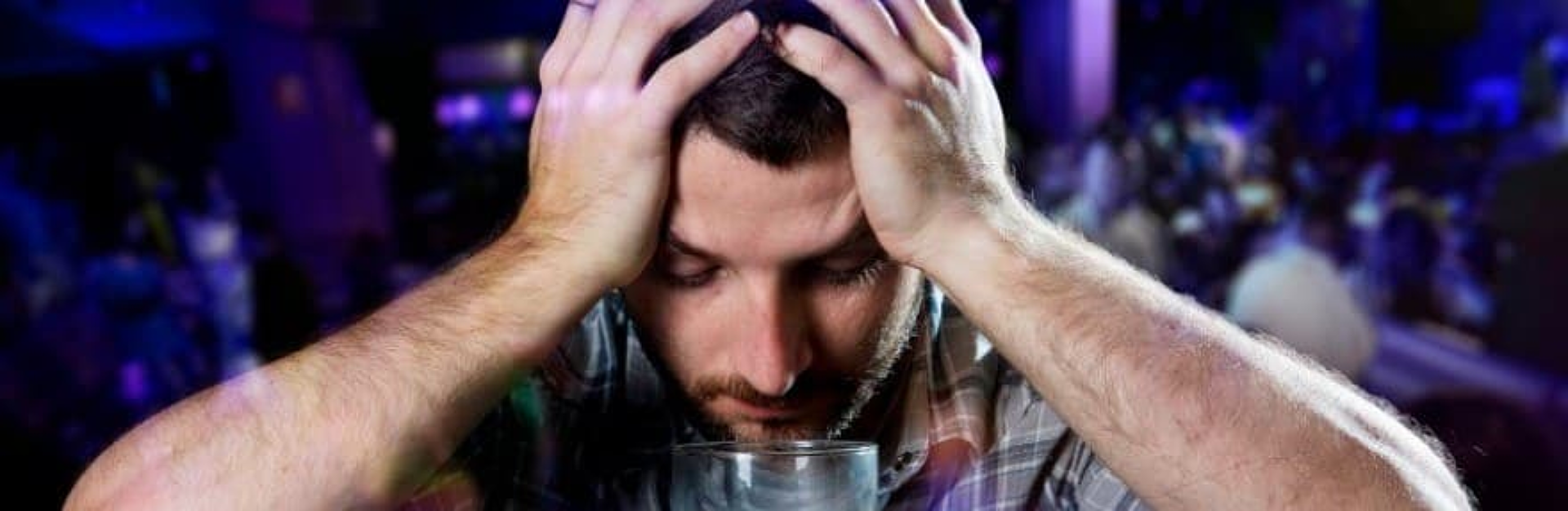 Pourquoi certaines personnes deviennent plus facilement dépendantes à l'alcool?